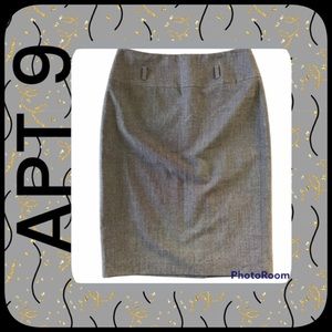 APT 9 Lined Straight Pencil Midi Skirt Size 4 NWOT